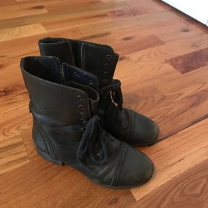 Steve Madden trooper combat boots